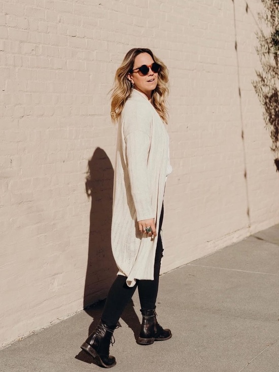 Carly Jean Los Angeles Sweaters - Carly Jean Los Angeles Long Open-Front Cable Knit Cardigan - Beige